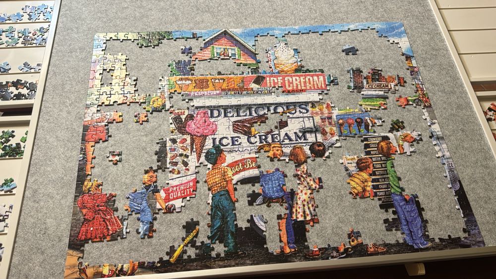 Ice Cream Truck Day BAC - RoseArt puzzle collectible [Barcode 4895145433211] - Main Image 2