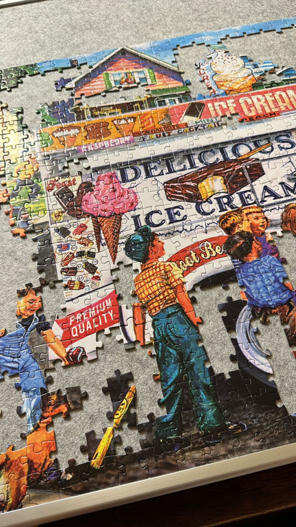 Ice Cream Truck Day BAC - RoseArt puzzle collectible [Barcode 4895145433211] - Main Image 3