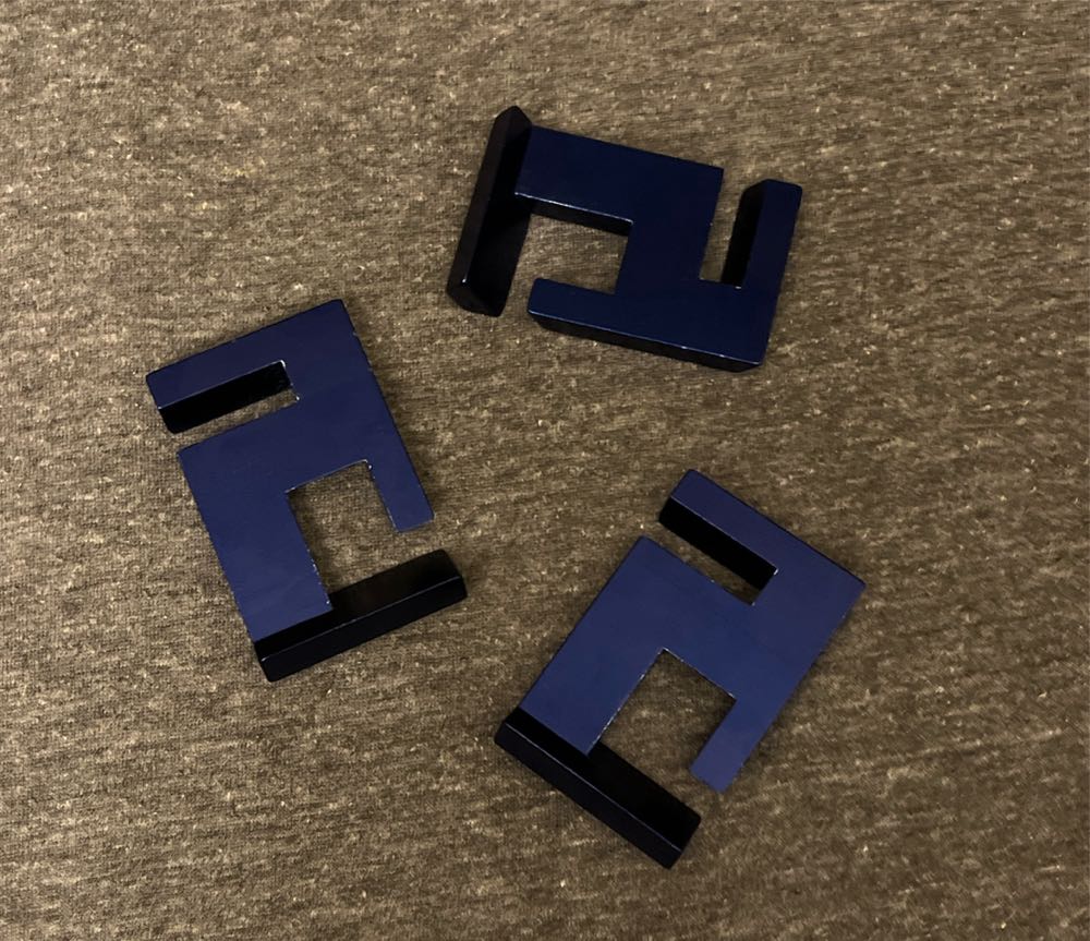 Puzzle Master Triad Metal Puzzle  puzzle collectible [Barcode 779090900902] - Main Image 2