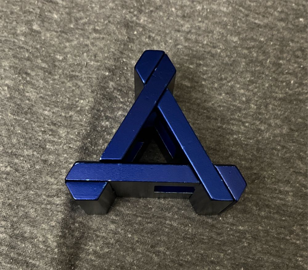 Puzzle Master Triad Metal Puzzle  puzzle collectible [Barcode 779090900902] - Main Image 3