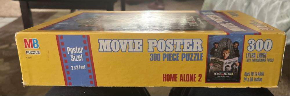 Home Alone 2: Lost In New York Movie Poster Puzzle - Milton Bradley puzzle collectible - Main Image 2