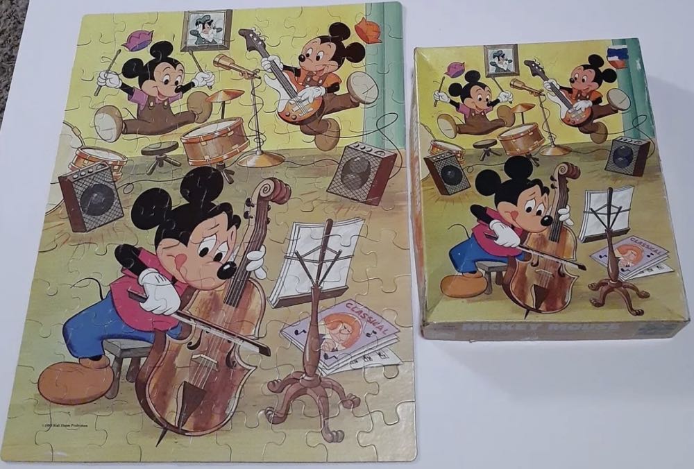 Mickey Mouse-SOLD - Golden puzzle collectible [Barcode 033500046490] - Main Image 3