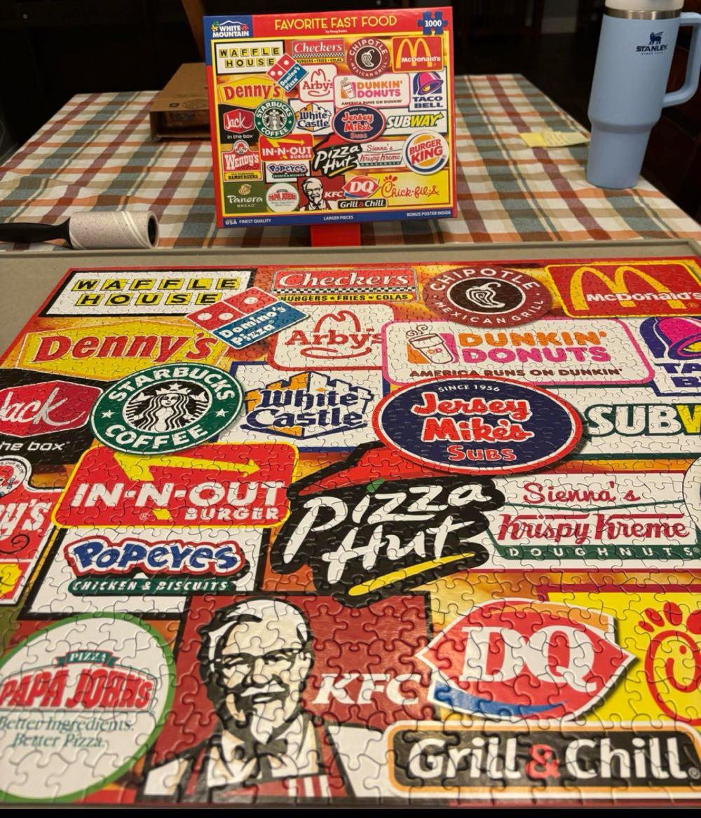 Favorite Fast Food - White Mountain 🇺🇸 puzzle collectible [Barcode 724819267767] - Main Image 2