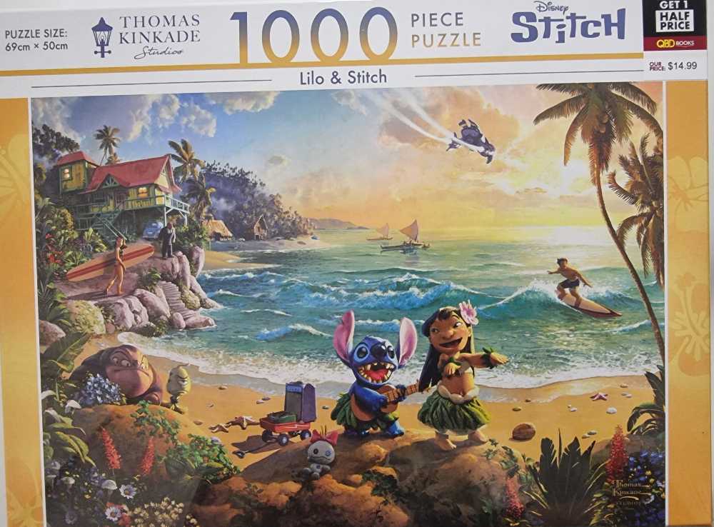 Lilo & Stitch - Ceaco Disney puzzle collectible [Barcode 021081311335] - Main Image 2