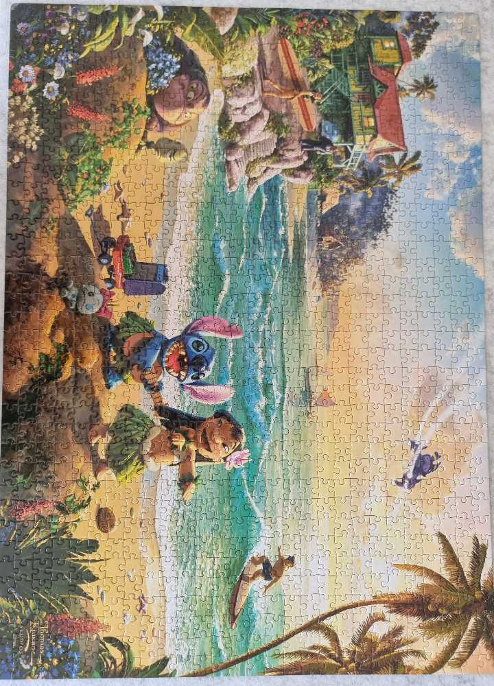 Lilo & Stitch - Ceaco Disney puzzle collectible [Barcode 021081311335] - Main Image 3