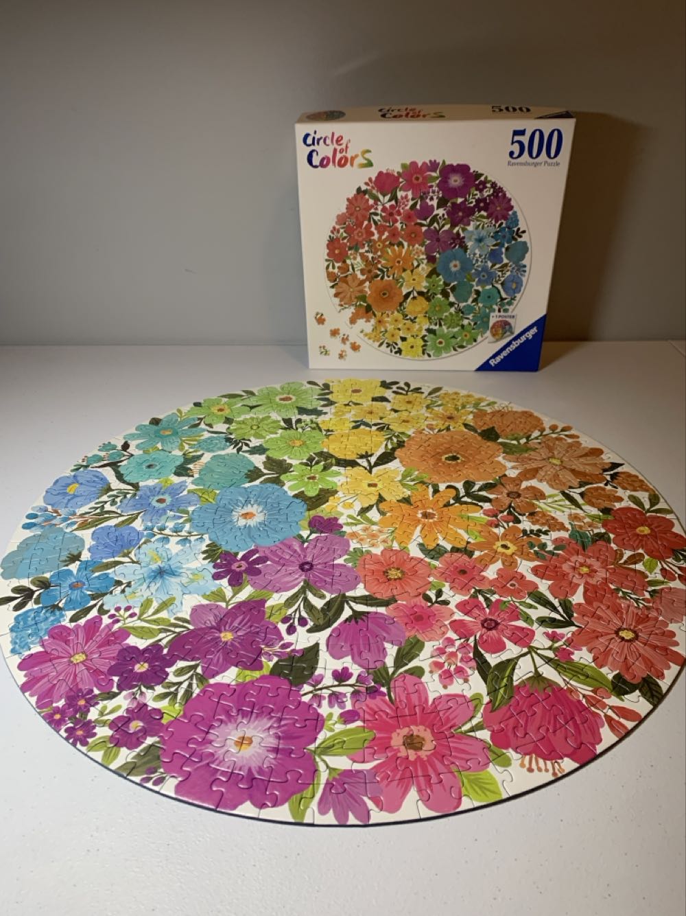 Circle of Colors : Flowers - Ravensburger puzzle collectible - Main Image 2
