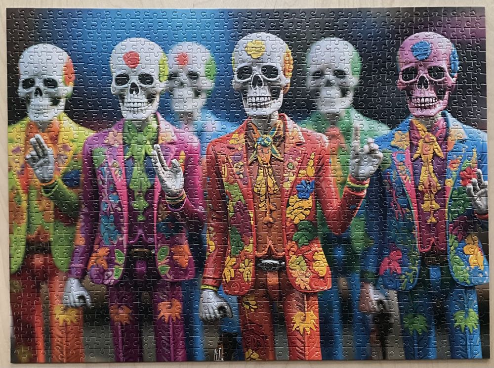 Skeletal Fiesta: The Colorful Dance Of The Dead - Cross & Glory puzzle collectible [Barcode 850050598534] - Main Image 2