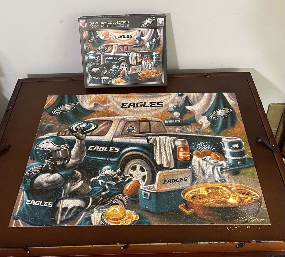 Philadelphia Eagles Gameday - Master Pieces puzzle collectible [Barcode 705988010125] - Main Image 2