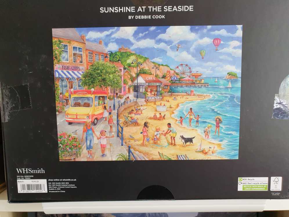 Sunshine At The Seaside - WH Smith puzzle collectible - Main Image 2