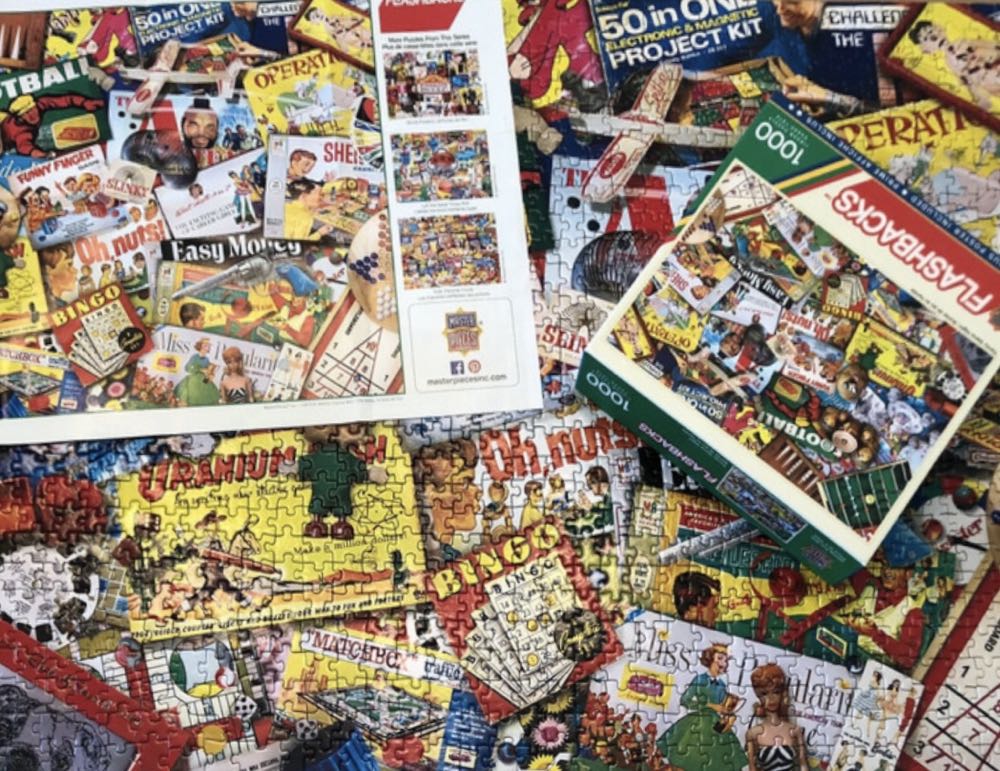 Flashbacks : Family Game Night - MasterPieces puzzle collectible [Barcode 705988721397] - Main Image 4