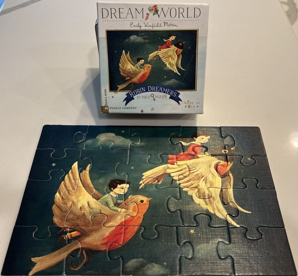 Robin Dreamers - New York Puzzle Company puzzle collectible [Barcode 819844013646] - Main Image 3