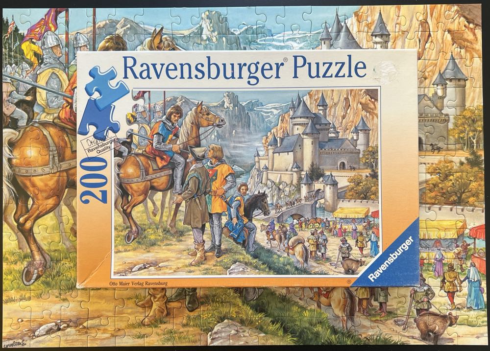 Knight’s Castle - SOLD - Ravensberger puzzle collectible [Barcode 4005556121540] - Main Image 4
