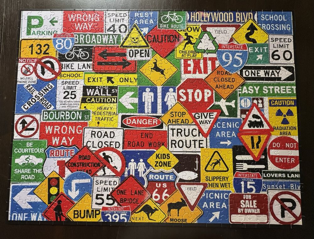 Road Signs - White Mountain puzzle collectible [Barcode 724819257911] - Main Image 2
