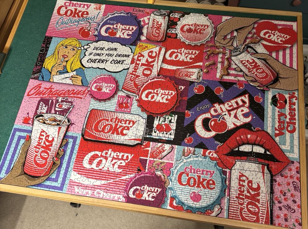 Coca-Cola Cherry Coke - Springbok puzzle collectible [Barcode 091683111985] - Main Image 3