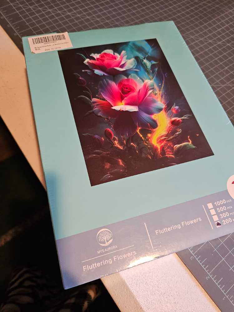 Fluttering Flowers  - Mys Aurora puzzle collectible - Main Image 2