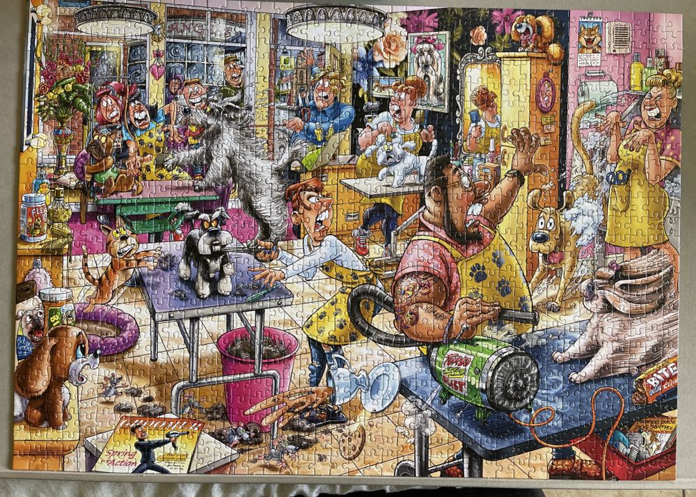 Mystery #23 ✅ Pouch Parlor - Wasgij puzzle collectible - Main Image 2