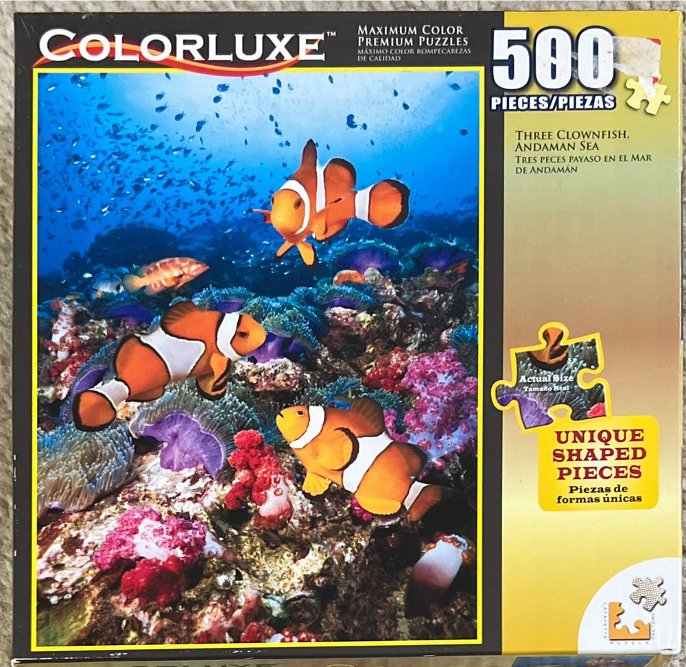 Three Clownfish, Andaman Sea 🔴 - Colorluxe puzzle collectible [Barcode 4895145432023] - Main Image 2