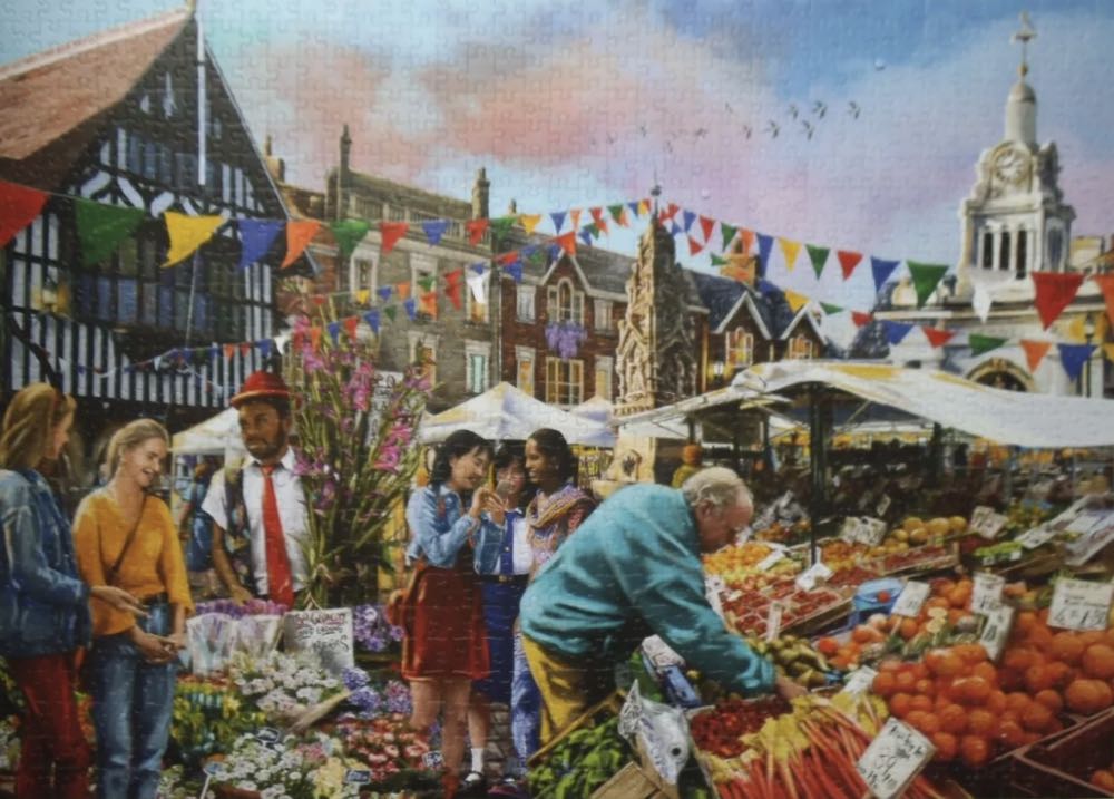 Saffron Walden Market - Falcon de luxe puzzle collectible [Barcode 8710126021842] - Main Image 3