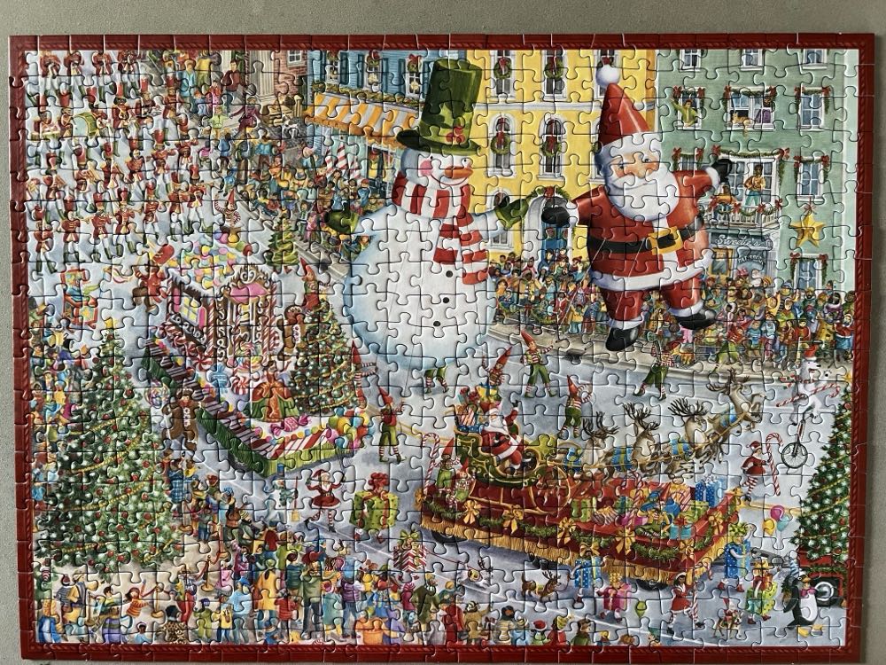 Here Comes Christmas! - Ravensburger puzzle collectible [Barcode 4005555003823] - Main Image 2