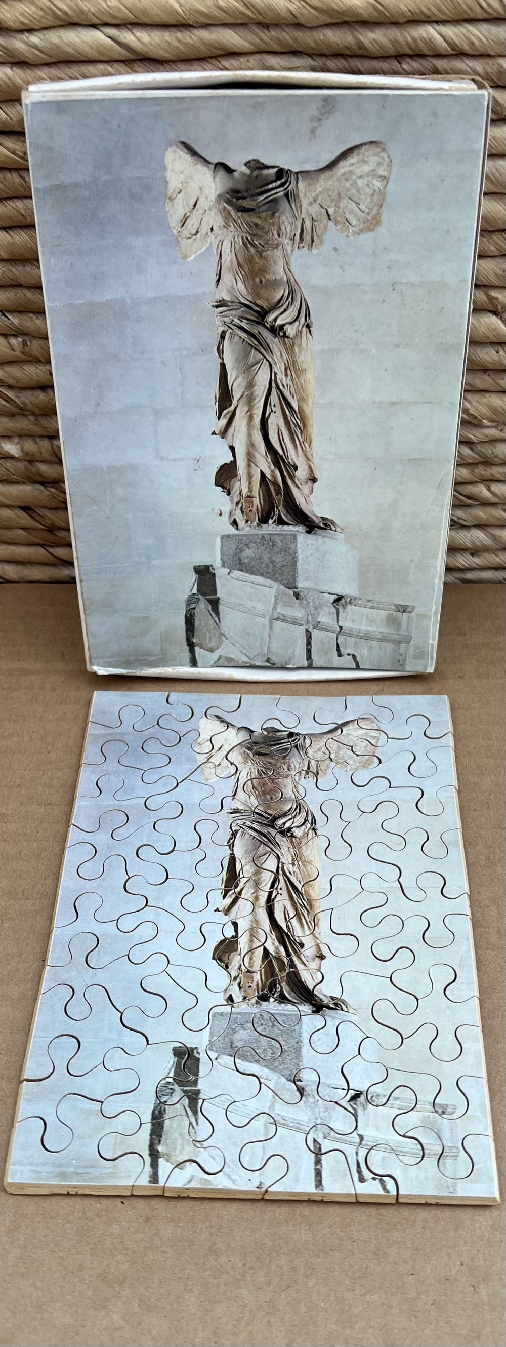 Victoire De Samothrace - SOLD - Editions des Musees Nationaux - Paris puzzle collectible - Main Image 3
