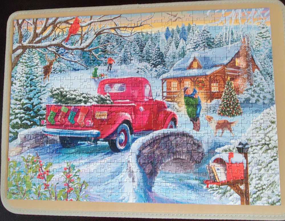 Red Truck - Corner Piece puzzle collectible [Barcode 5052089347007] - Main Image 2