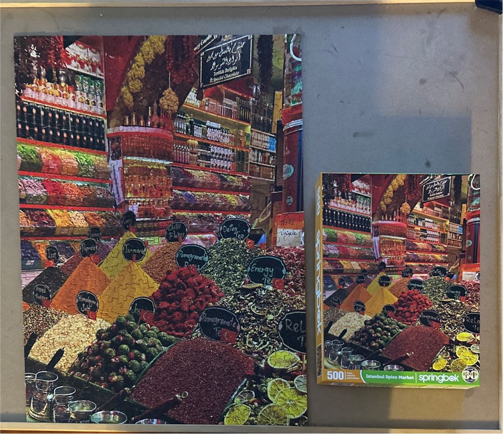 Istanbul Spice Market - Springbok puzzle collectible [Barcode 091683017010] - Main Image 3