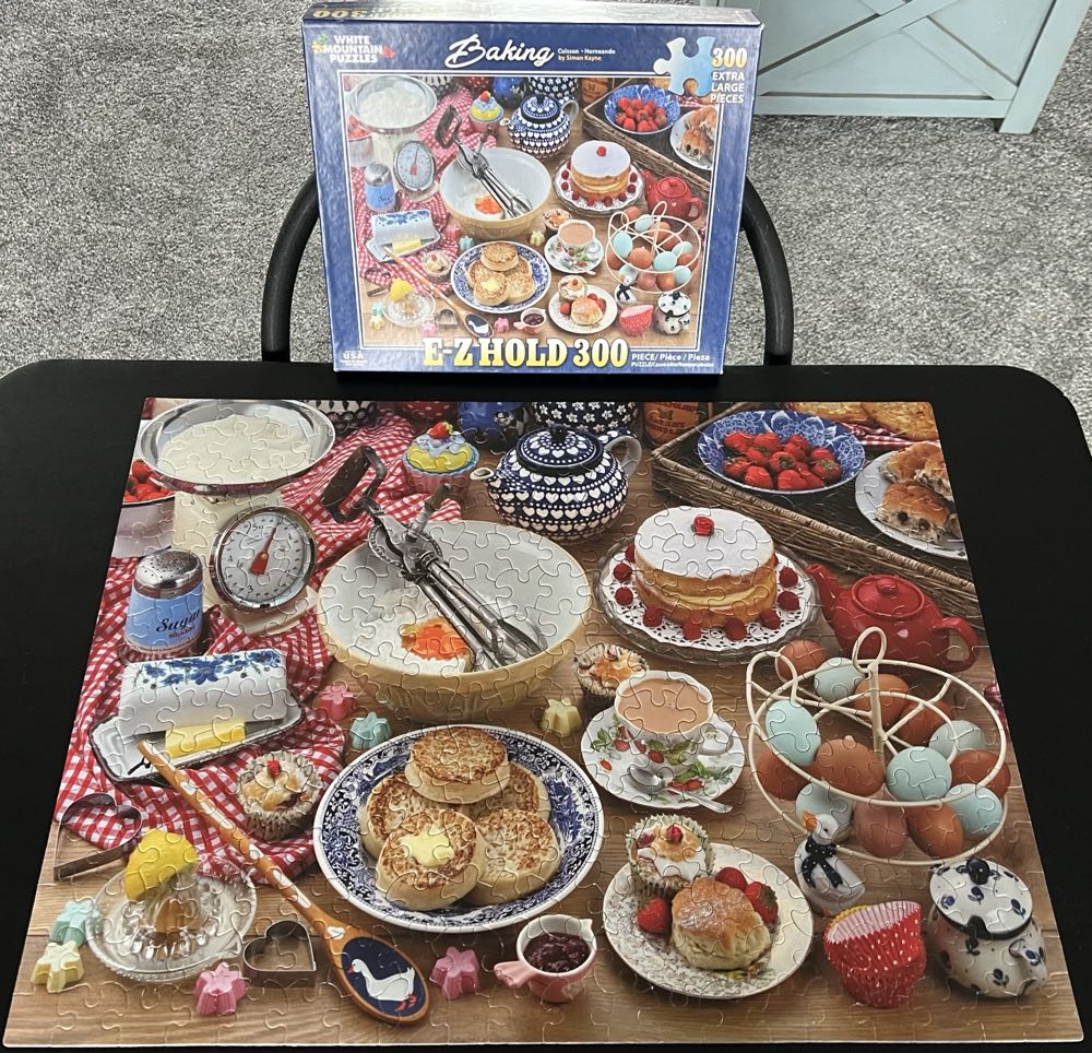 Baking - White Mountain puzzle collectible [Barcode 724819259670] - Main Image 3