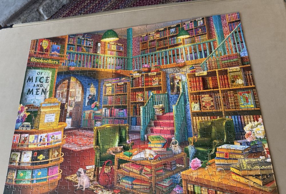 The Wonderful Bookshop - Peter Pauper Press puzzle collectible [Barcode 9781441342041] - Main Image 2