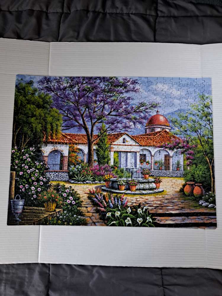 Hacienda With Patio - Ceaco 🇺🇸 puzzle collectible [Barcode 021081242165] - Main Image 2