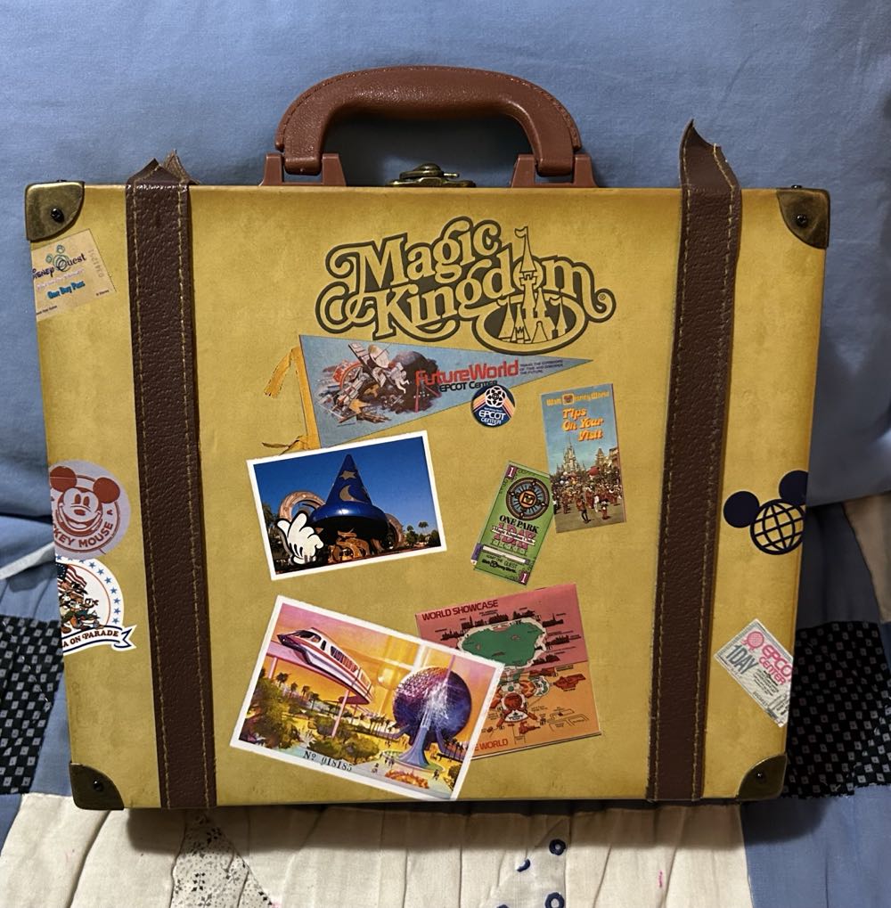 Celebrating 40 Years of Magic - Master Pieces puzzle collectible - Main Image 2