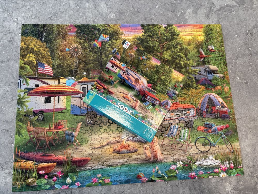 Lakeside Camping - Ceaco puzzle collectible [Barcode 021081242585] - Main Image 4