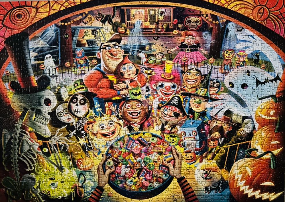 Trick Or Treat - DONE - Ravensburger puzzle collectible - Main Image 2