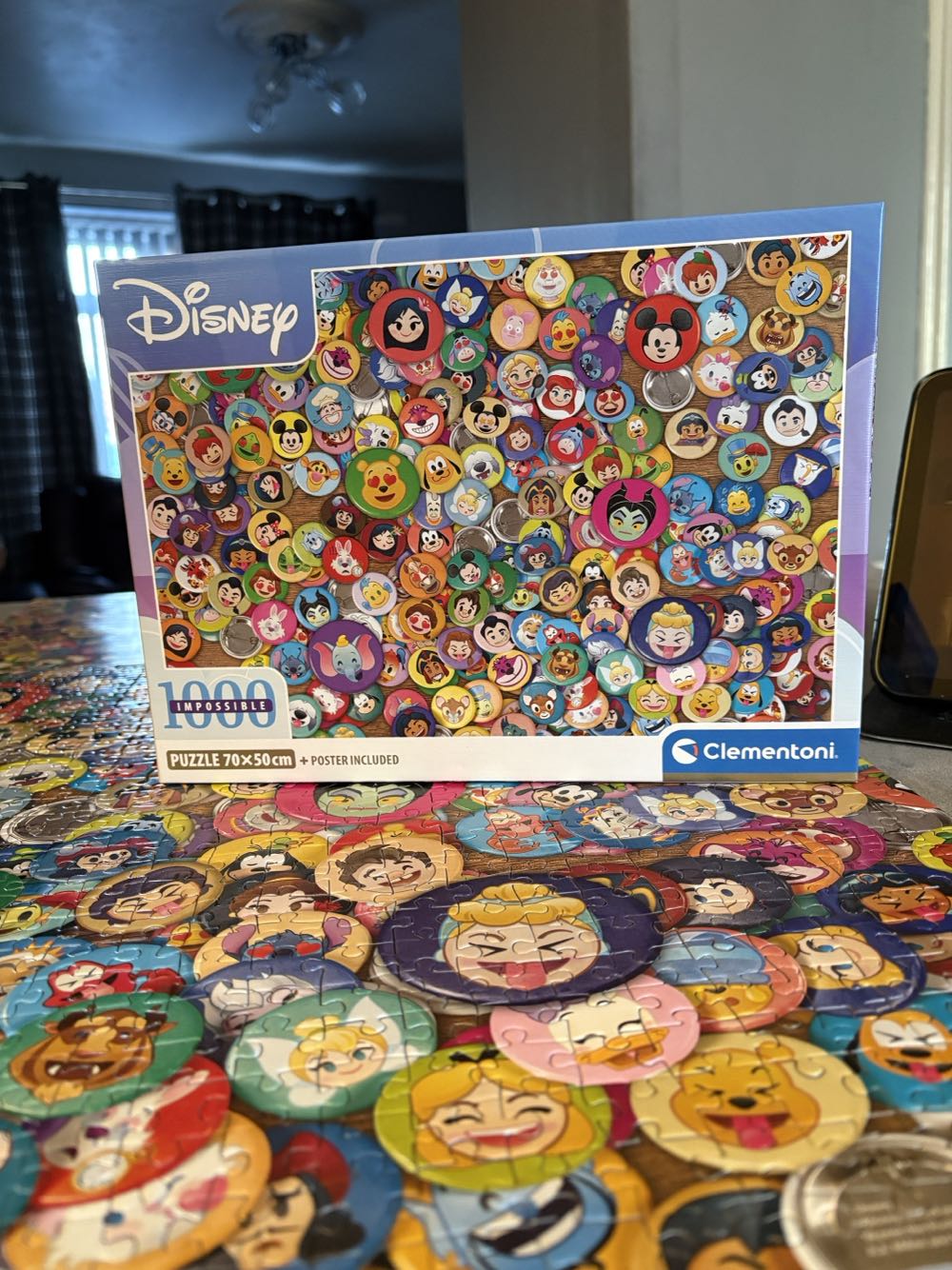 Disney Badges - Clementoni puzzle collectible [Barcode 8005125398294] - Main Image 4