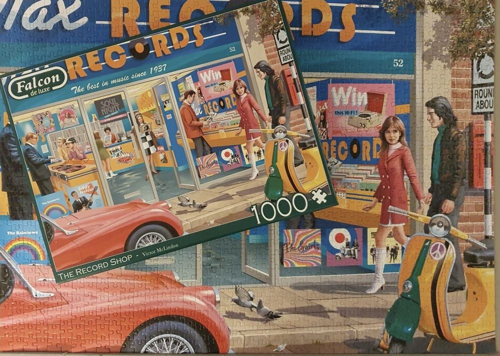 The Record Shop - Falcon de luxe puzzle collectible [Barcode 8710126021880] - Main Image 4