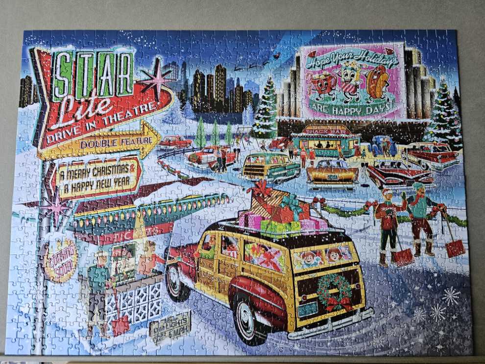 Holiday Drive In - Cobble Hill puzzle collectible [Barcode 625012402934] - Main Image 2