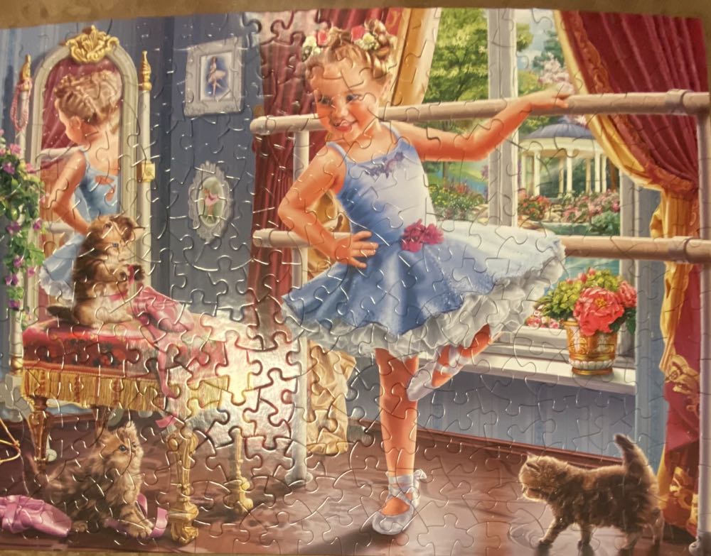 Little Ballerina - Bits & Pieces puzzle collectible [Barcode 192949061171] - Main Image 3