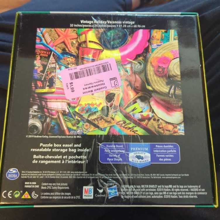 Vintage Holiday - Big Ben puzzle collectible [Barcode 778988574003] - Main Image 2