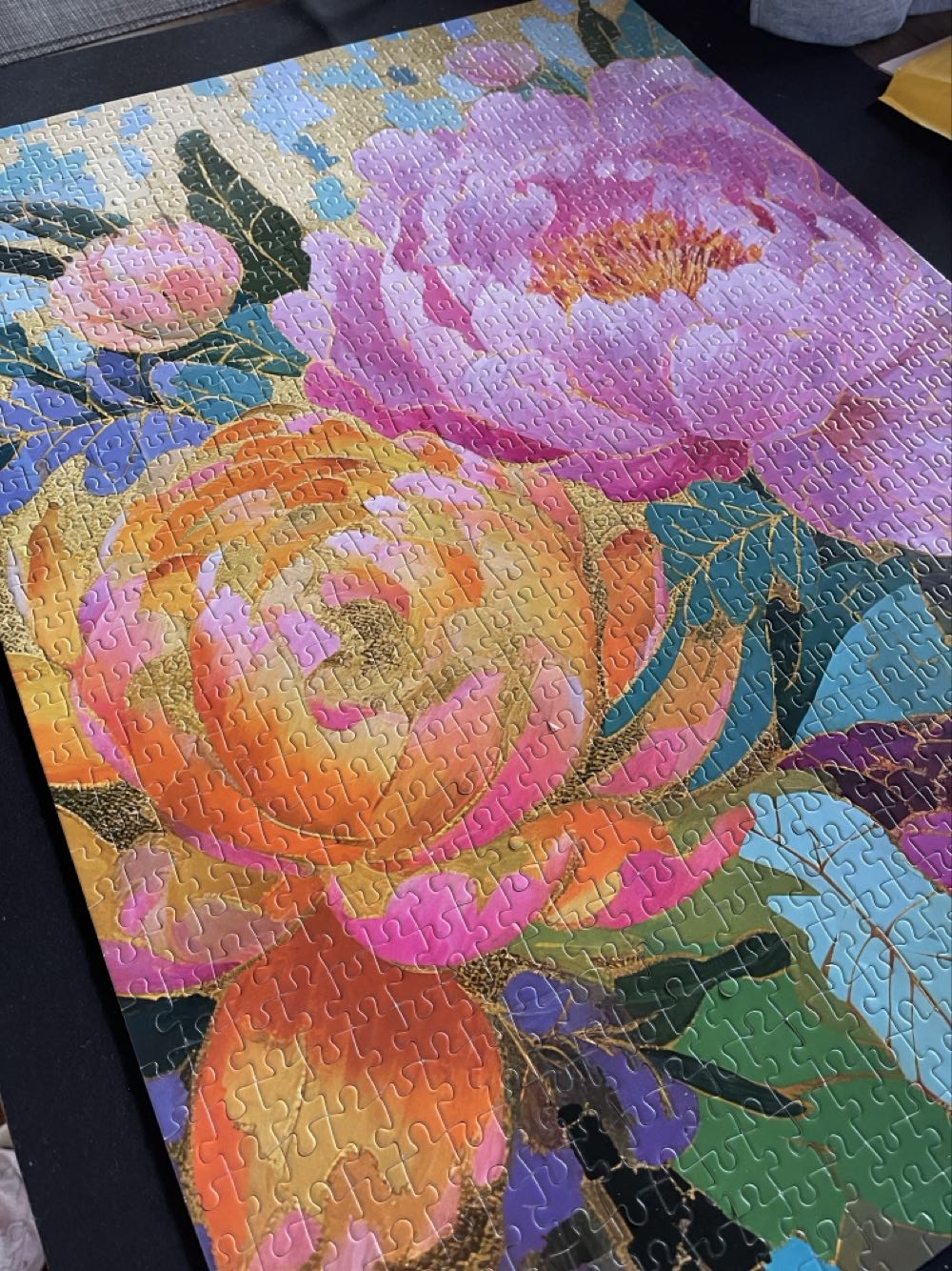 Golden Peony Dreams - Cross & Glory puzzle collectible [Barcode 850050598503] - Main Image 3