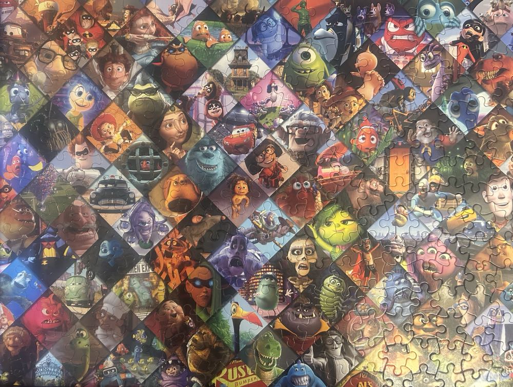 Ceaco 42246: Disney/Pixar Clips - Ceaco puzzle collectible [Barcode 021081222310] - Main Image 2