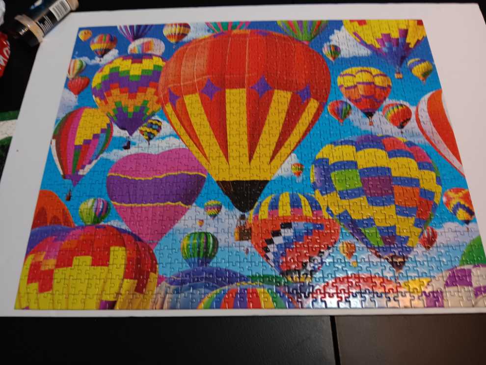 Colorful Hot Air Balloons Flying - Rose Art puzzle collectible - Main Image 2