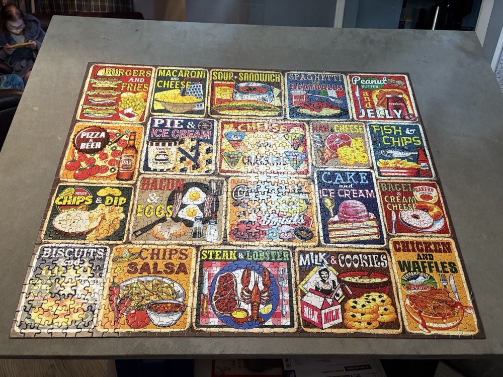 Classic Food - White Mountain puzzle collectible [Barcode 724819265862] - Main Image 3