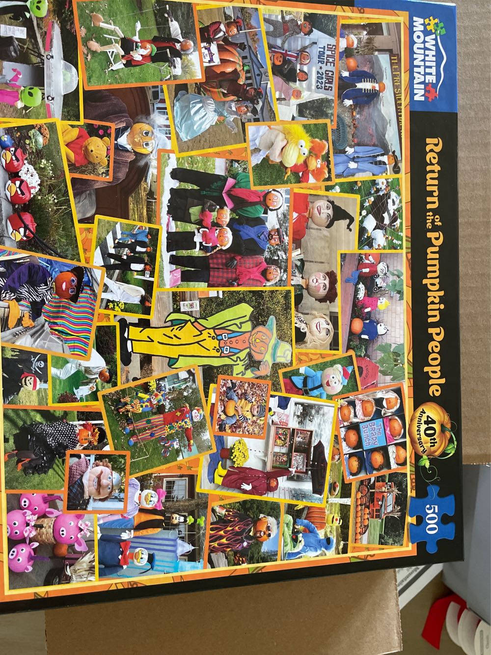 Return Of The Pumpkin People - White Mountain Puzzles puzzle collectible [Barcode 724819267736] - Main Image 2