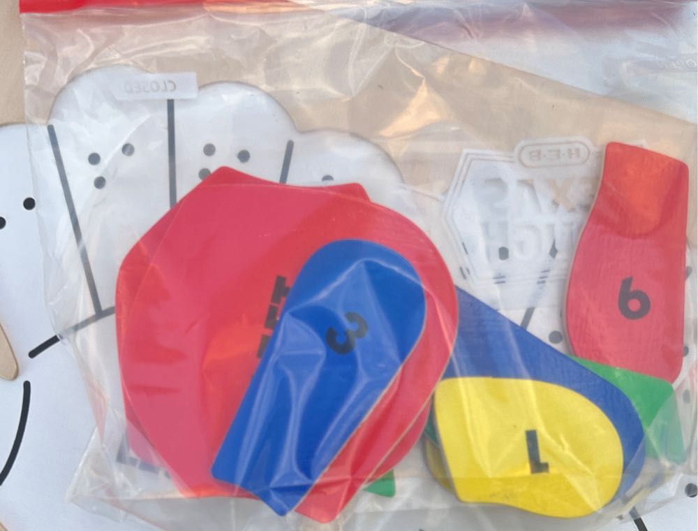 Right Hand And Left Hand   puzzle collectible - Main Image 2