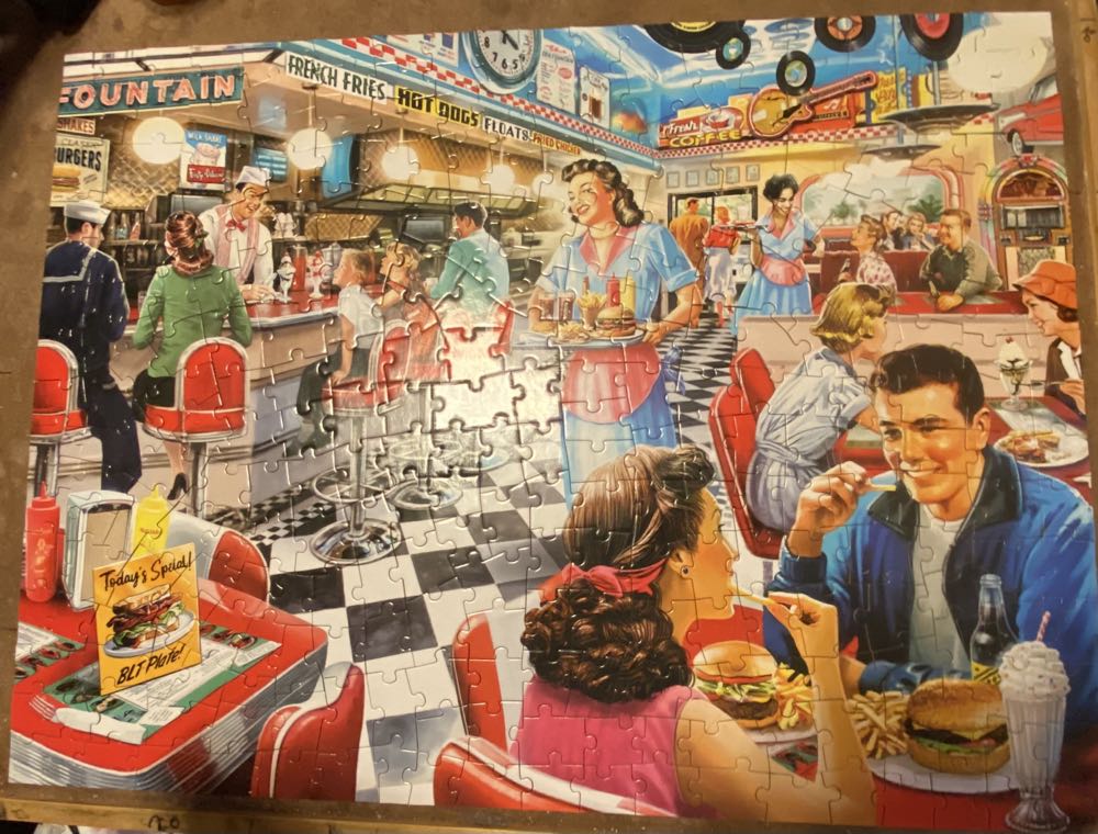 50’s Diner - Bits & Pieces puzzle collectible [Barcode 192949083210] - Main Image 2
