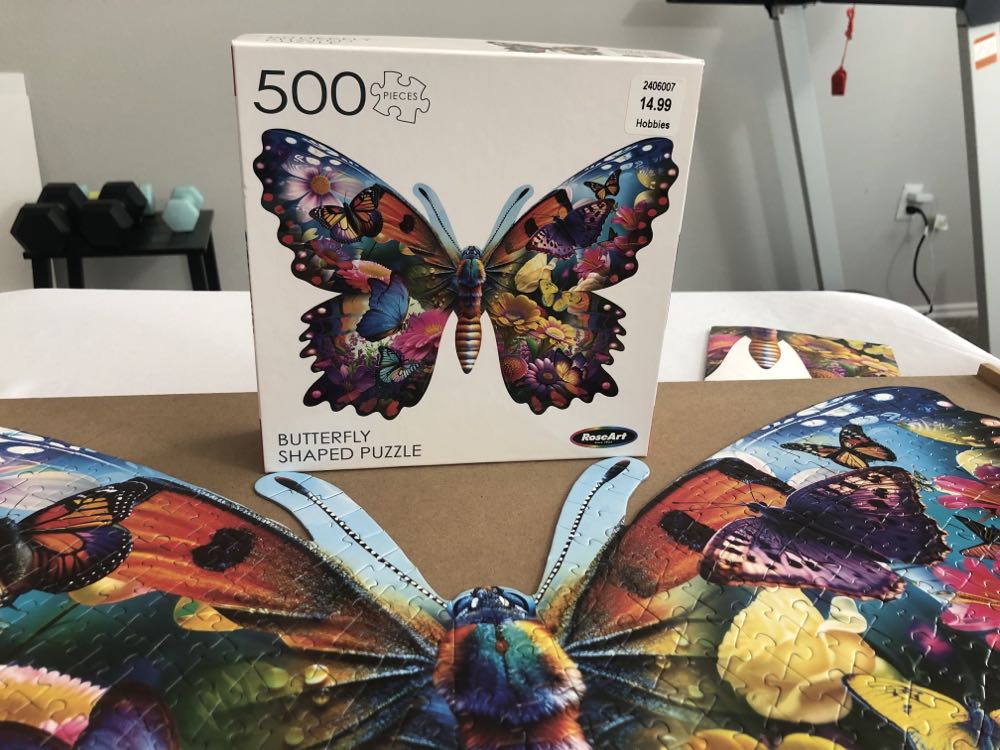 Butterfly Beauty  - RoseArt puzzle collectible [Barcode 4895145443494] - Main Image 4