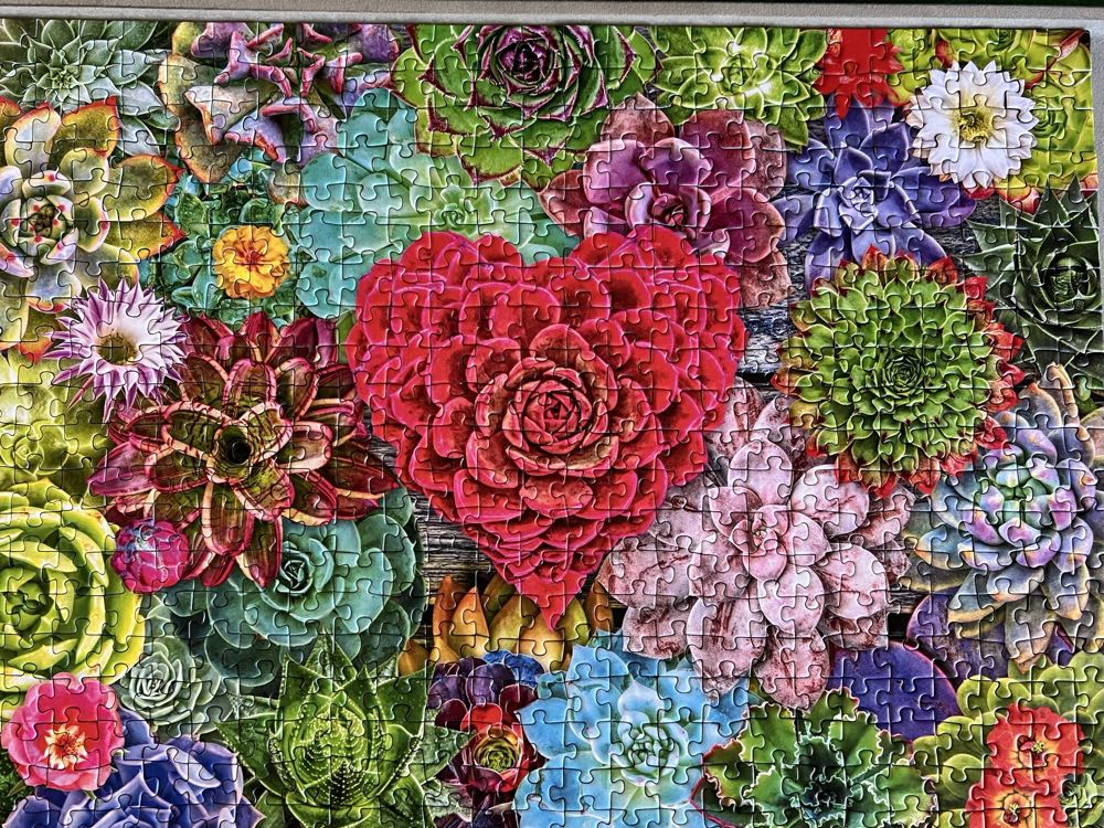 For the Love of Succulents - Ravensburger puzzle collectible [Barcode 4005556807017] - Main Image 2