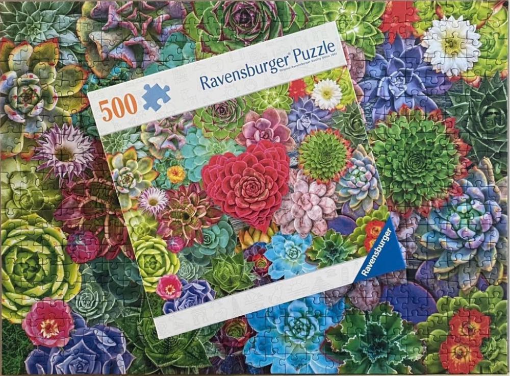 For the Love of Succulents - Ravensburger puzzle collectible [Barcode 4005556807017] - Main Image 3