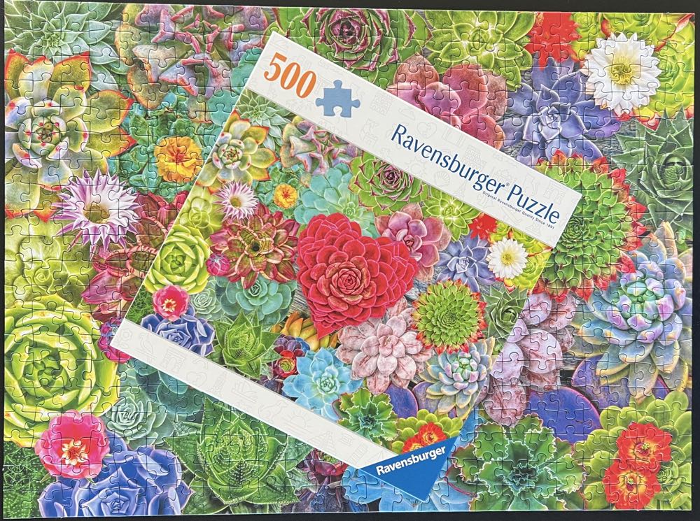 For the Love of Succulents - Ravensburger puzzle collectible [Barcode 4005556807017] - Main Image 4