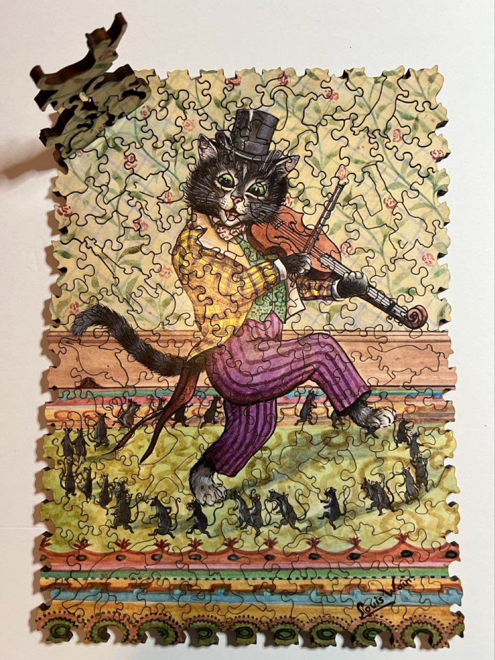 Fiddling Cat - Ecru puzzle collectible - Main Image 2