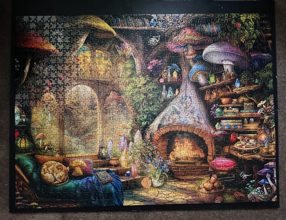Merry Mushroom Cottage - Buffalo puzzle collectible [Barcode 079346561292] - Main Image 4